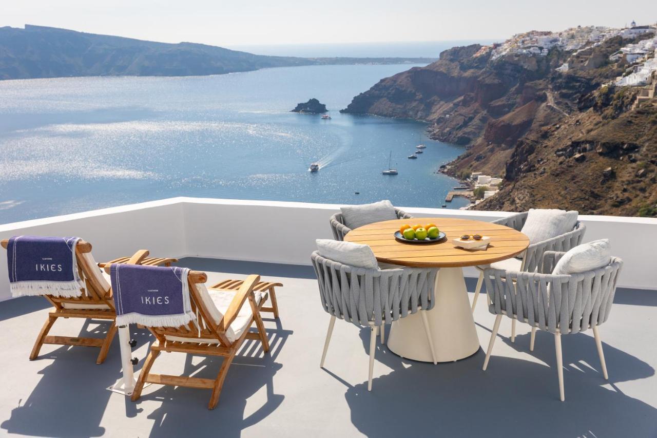 Ikies Santorini