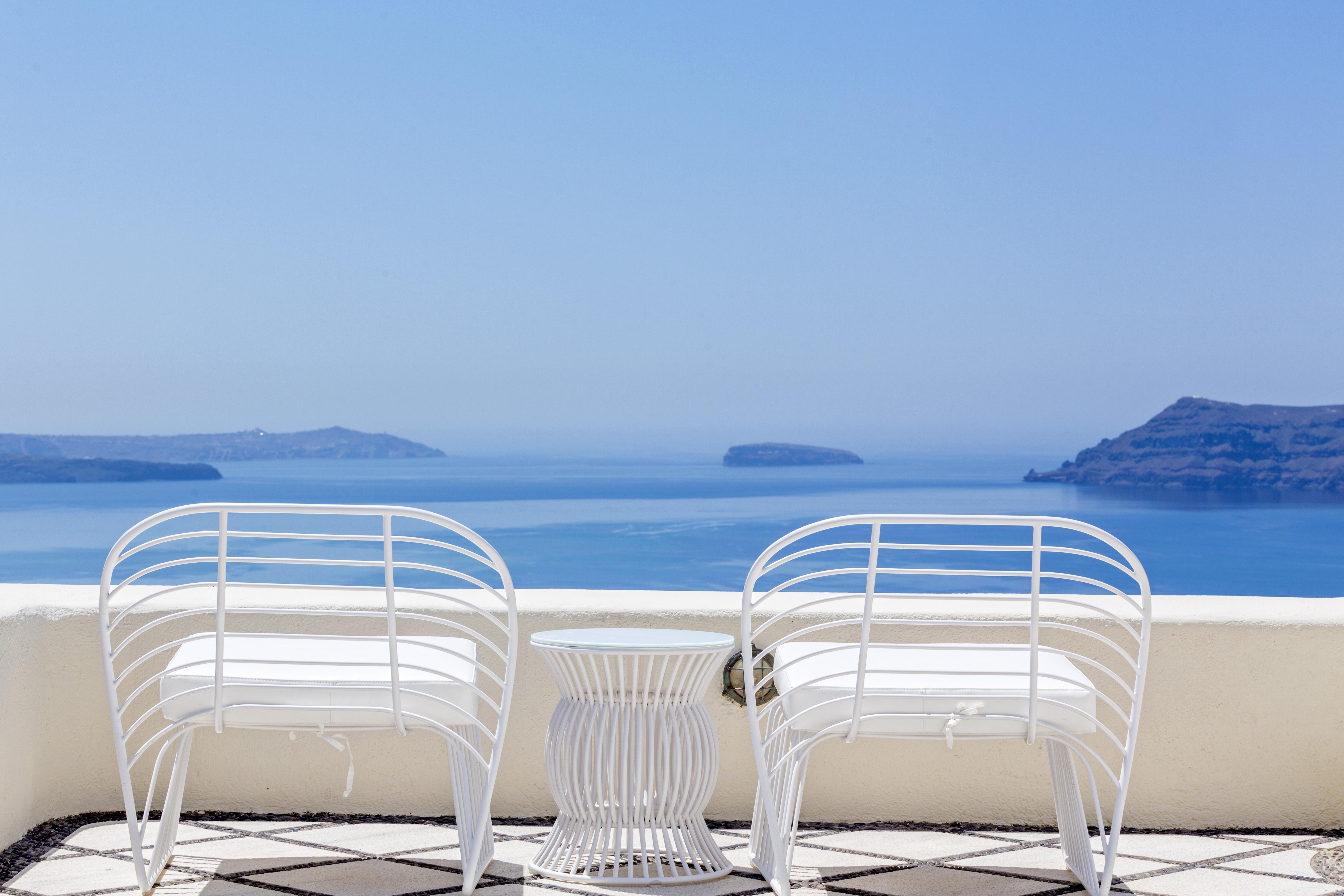 Canaves - Small Luxury Of The World