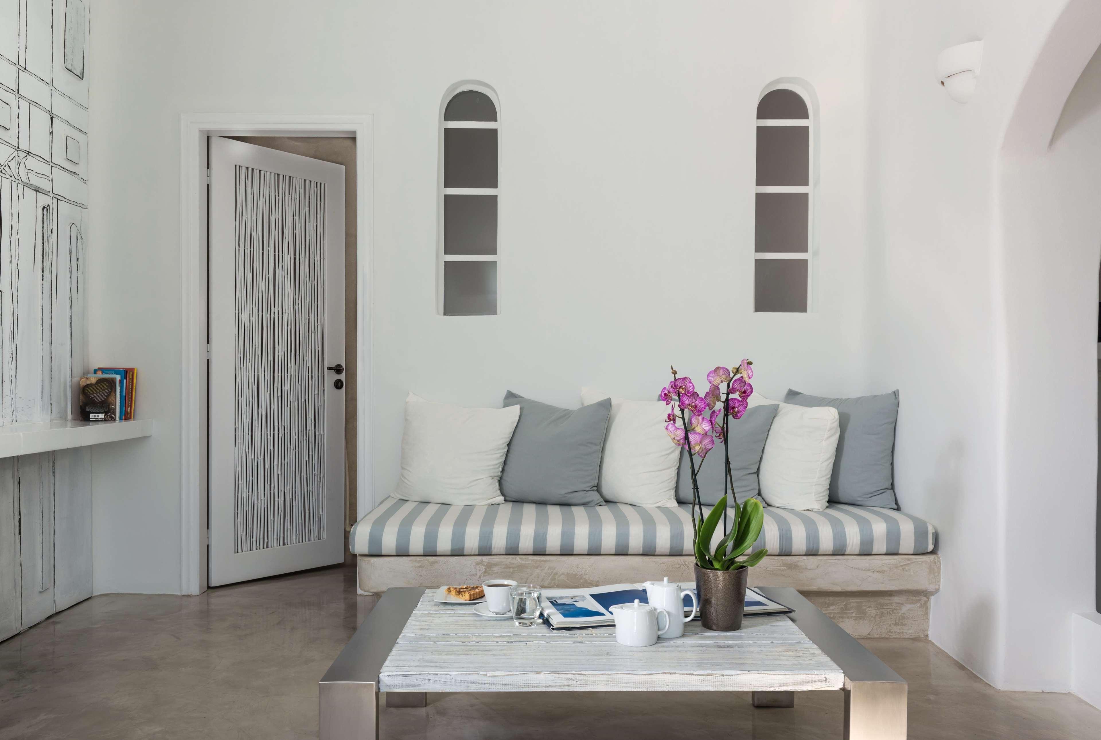Andronis Luxury
