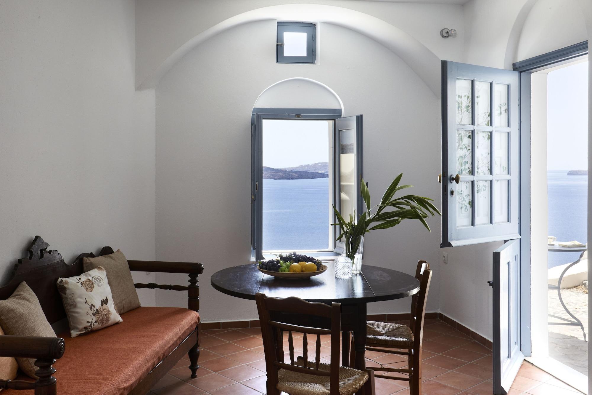 Allure Breeze Oia (Santorini)