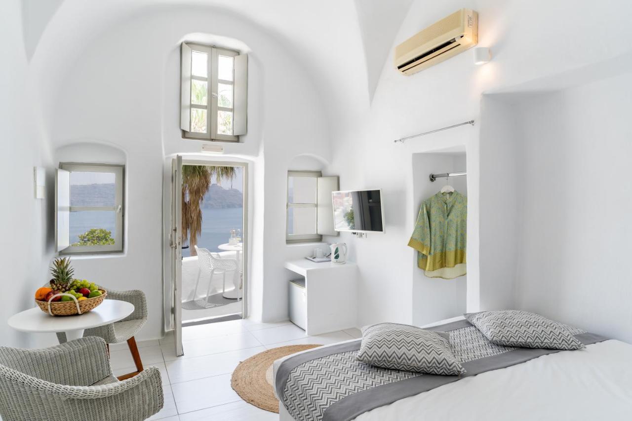 Vogue 3* Oia (Santorini)