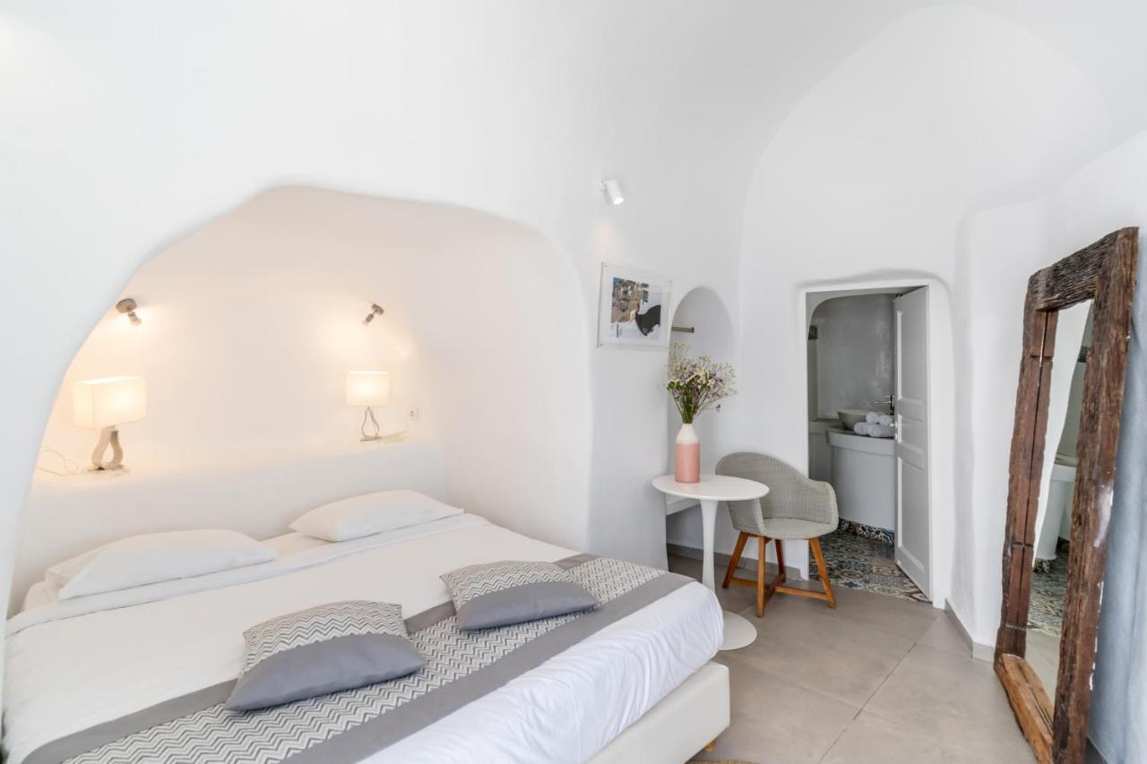Vogue 3* Oia (Santorini)