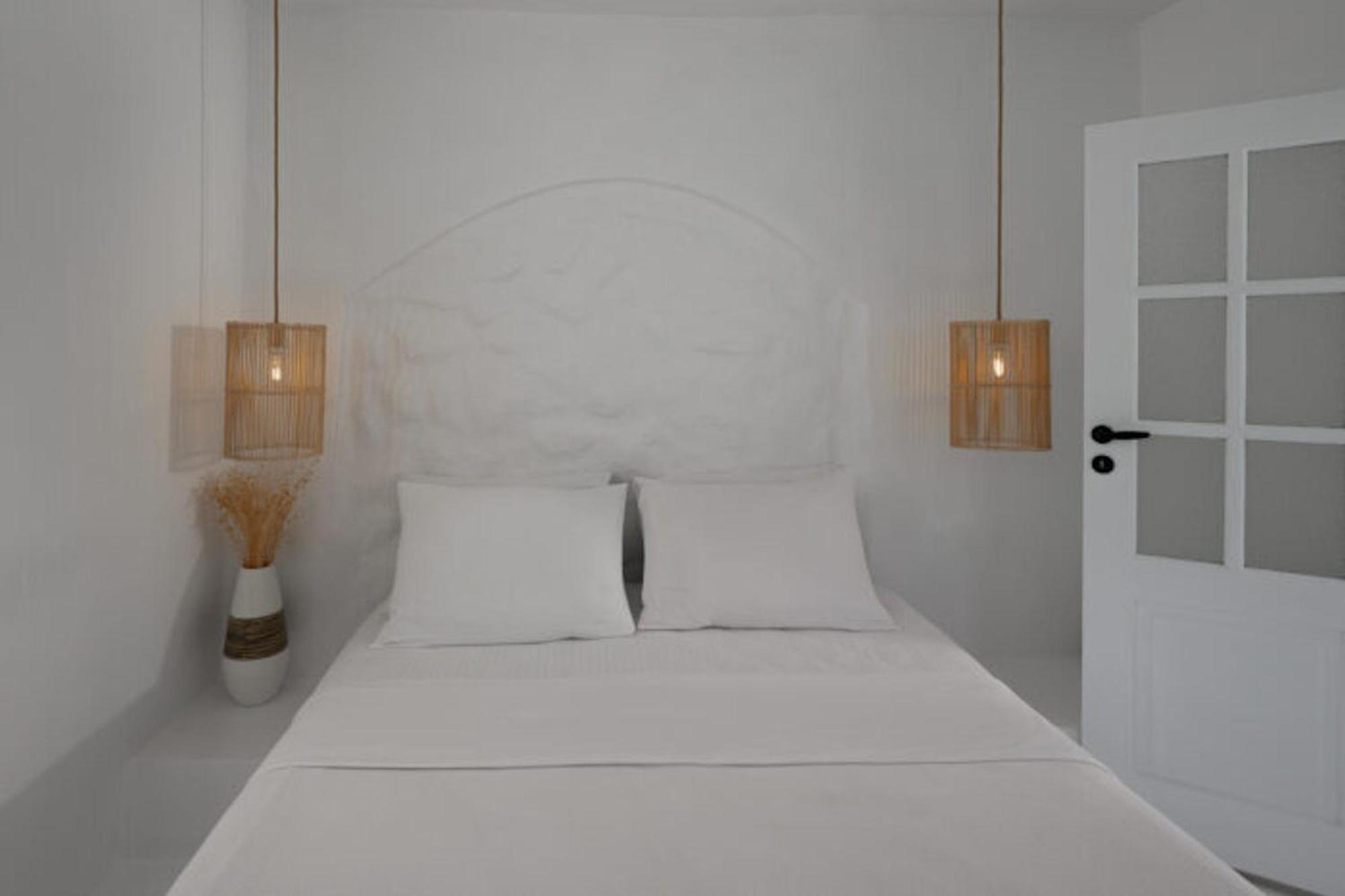 Villa Beautiful Santorini 1 Bedroom Blissful Retreat Breathtaking Caldera Sea Views Outdoor Hot Tub