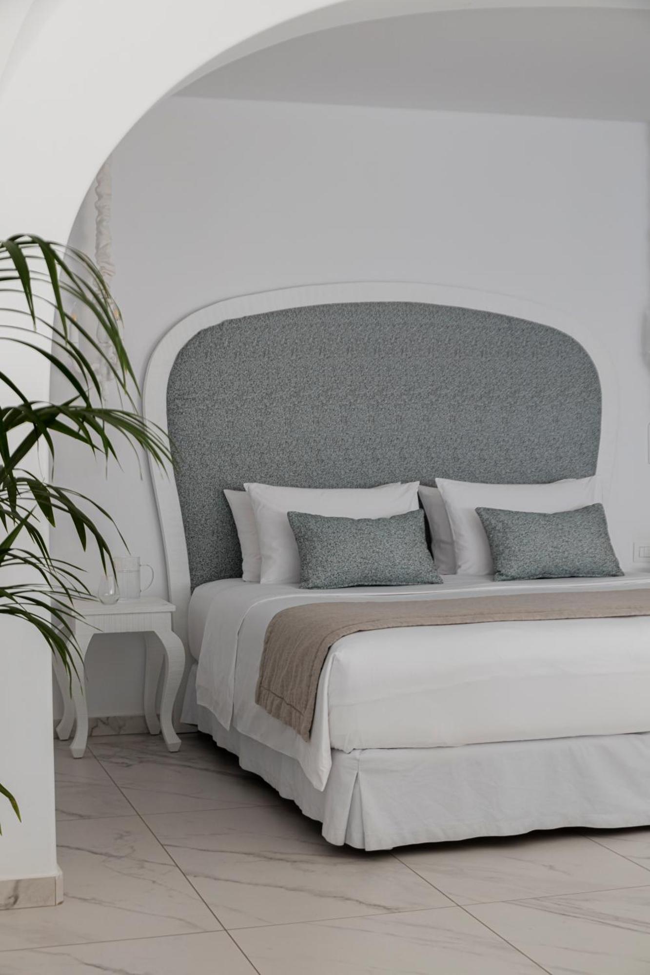 Canaves - Small Luxury Of The World Hotel
