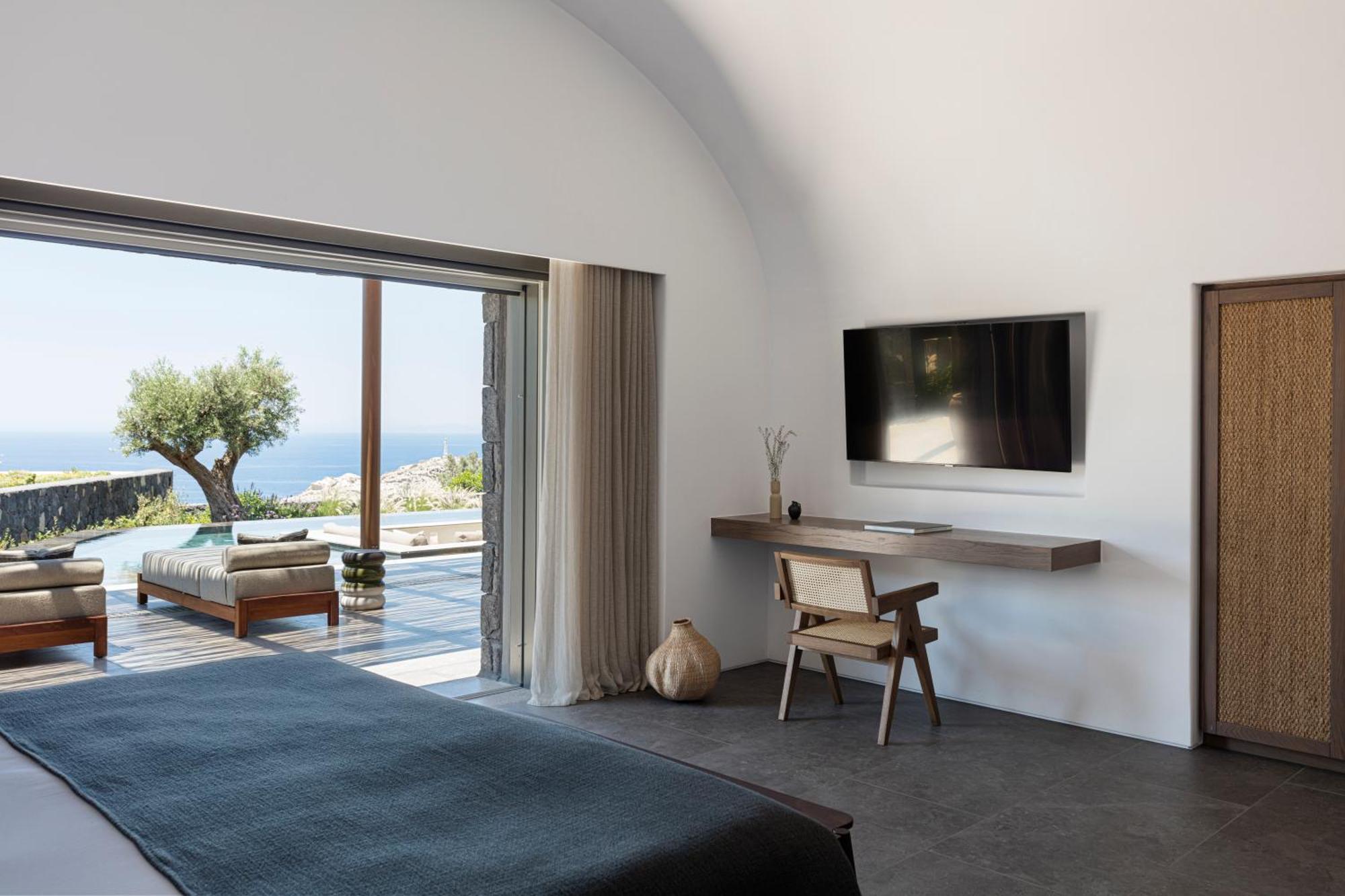 Canaves Epitome - Small Luxury Of The World Ia