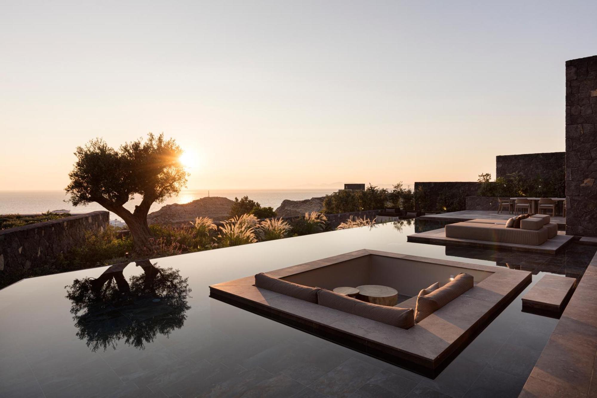 Canaves Epitome - Small Luxury Of The World