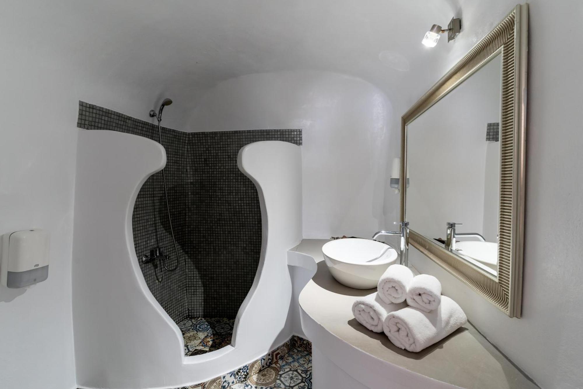 Vogue Hotel