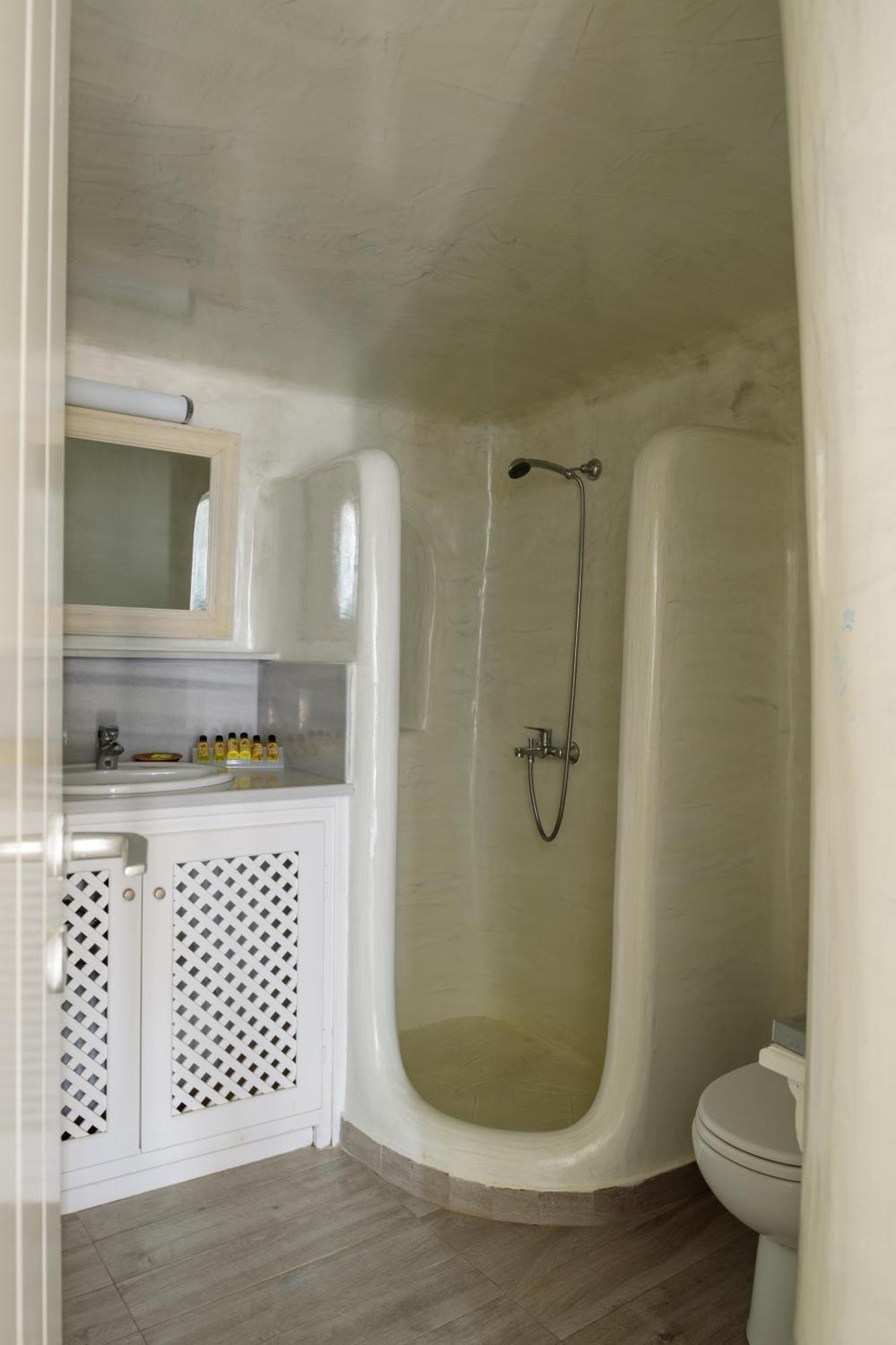 Aparthotel Strogili