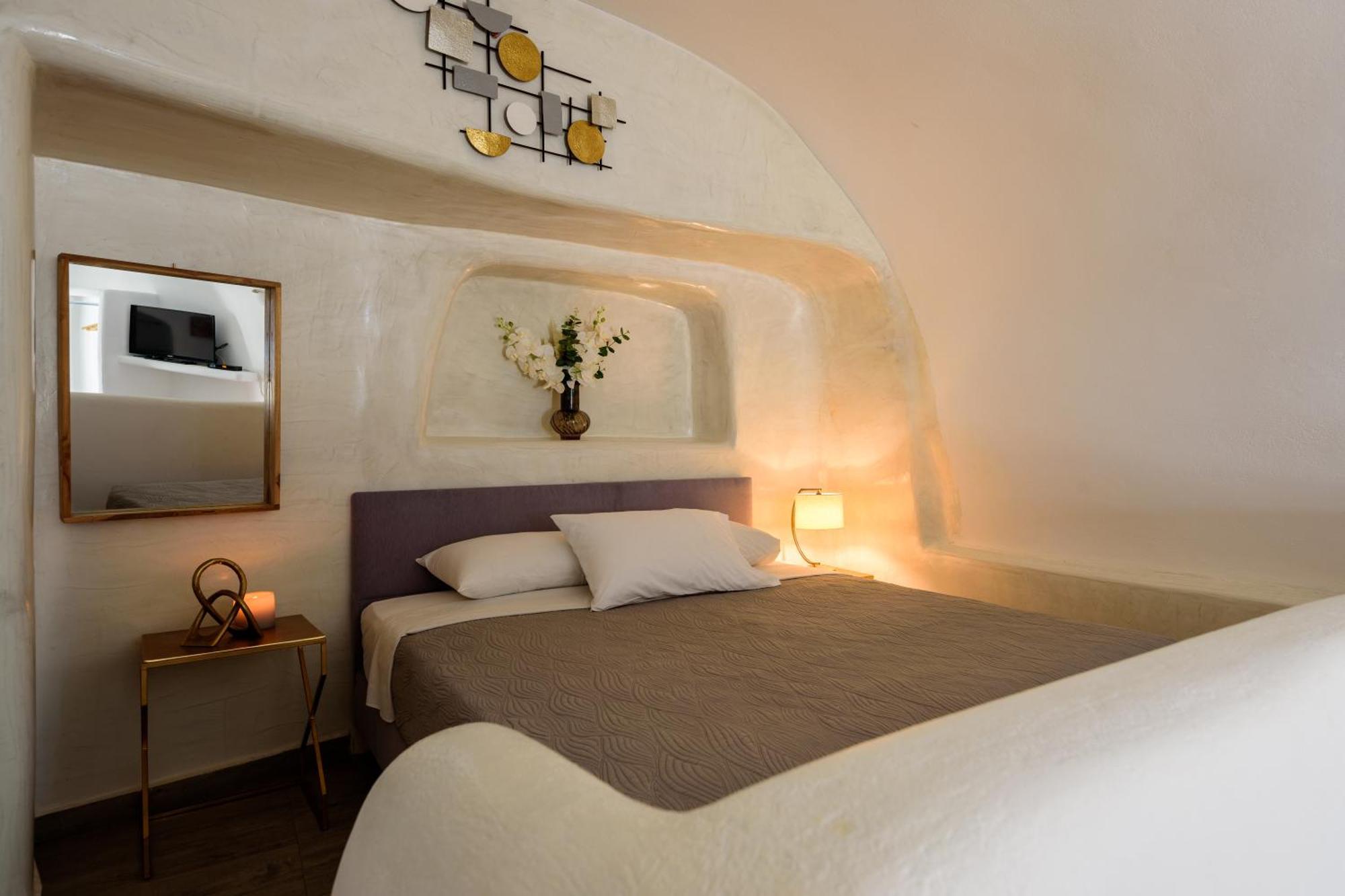 Strogili Aparthotel 2*