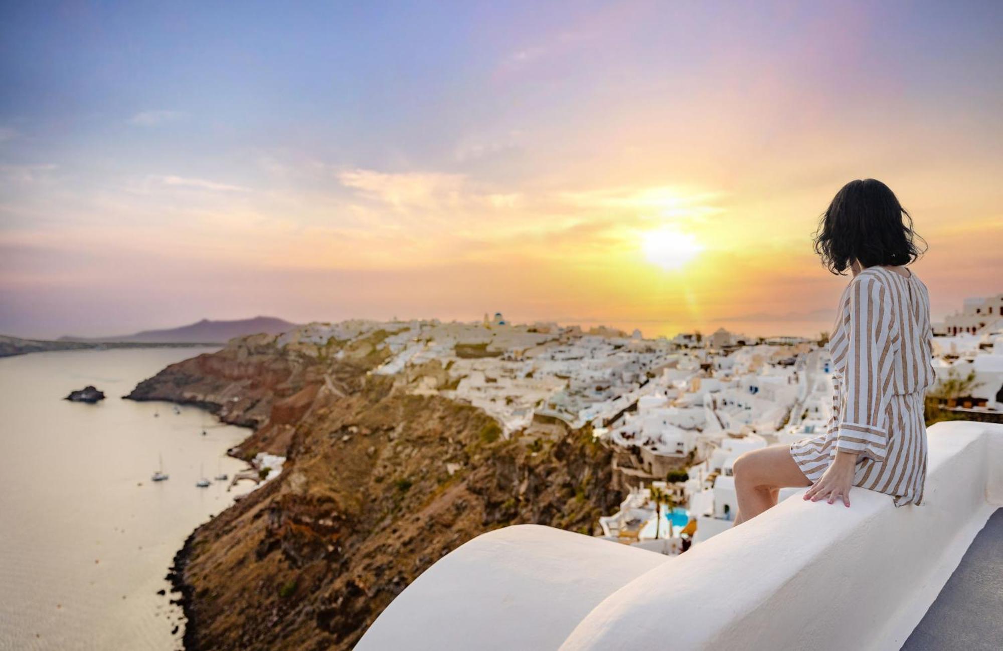 Ikies Santorini 4*