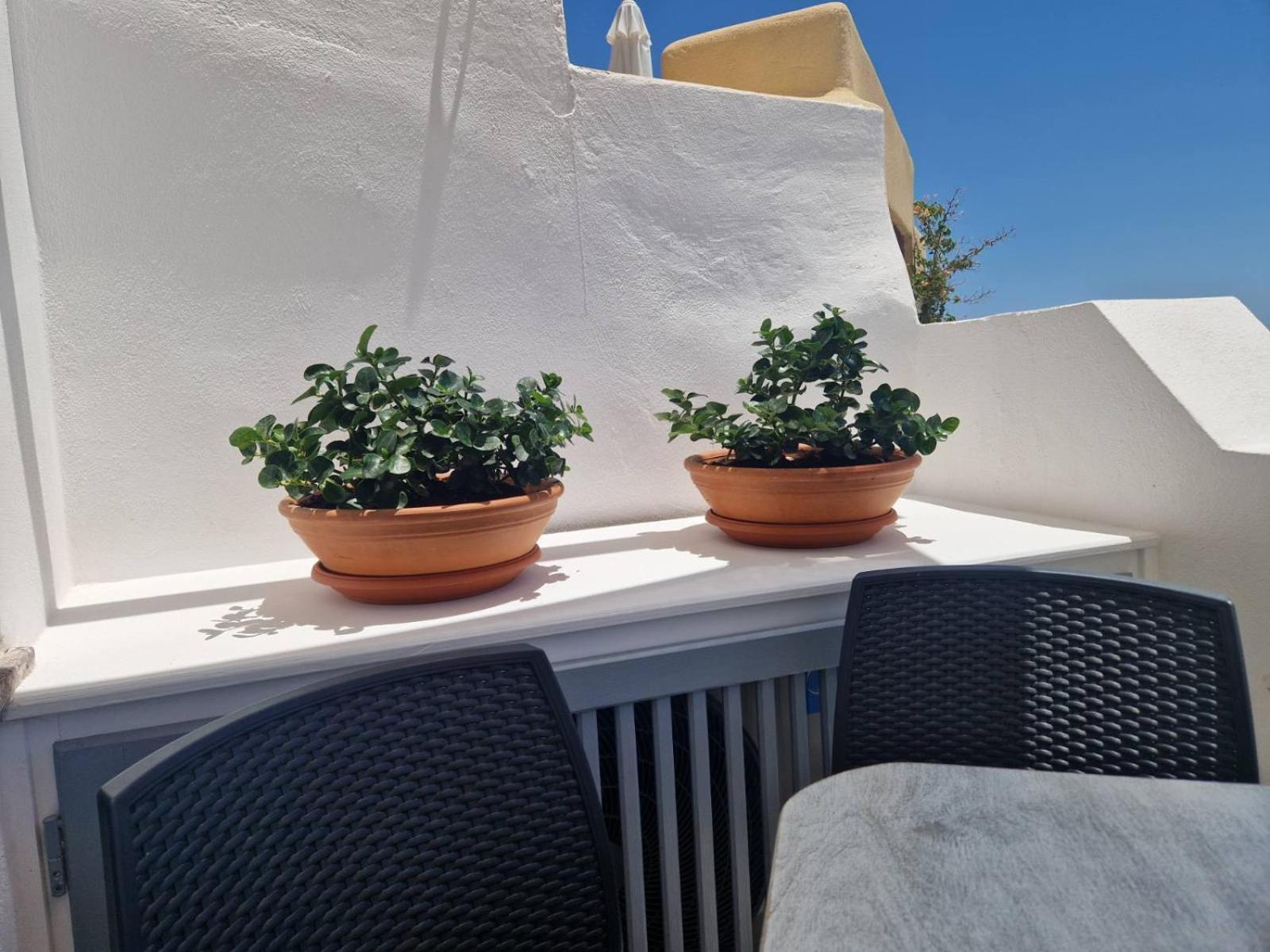 Sunup Lux Oia (Santorini)