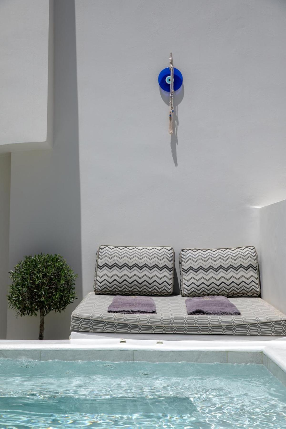La Madeleine Bed & Breakfast Oia (Santorini)