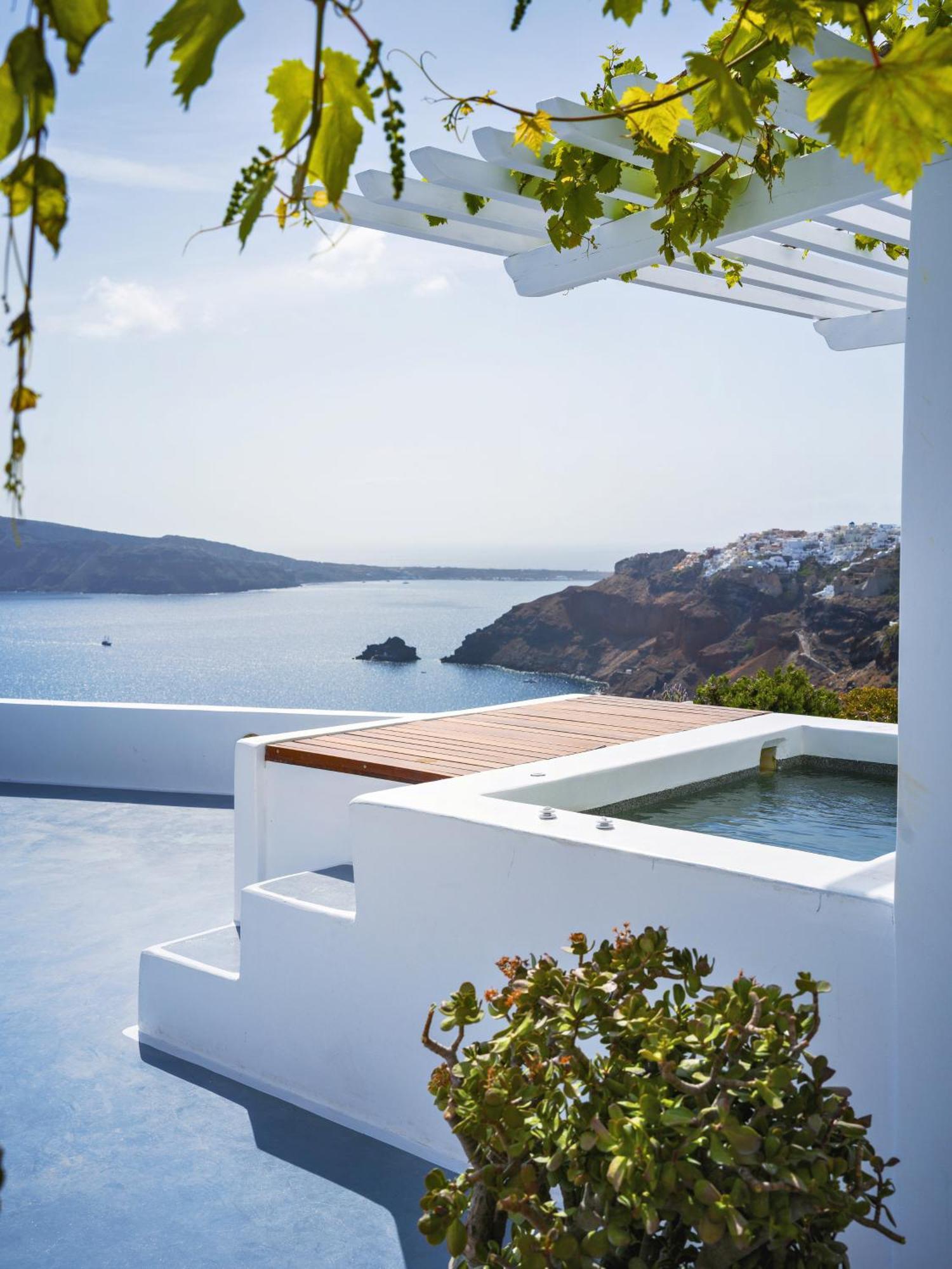 Hotel Ikies Santorini