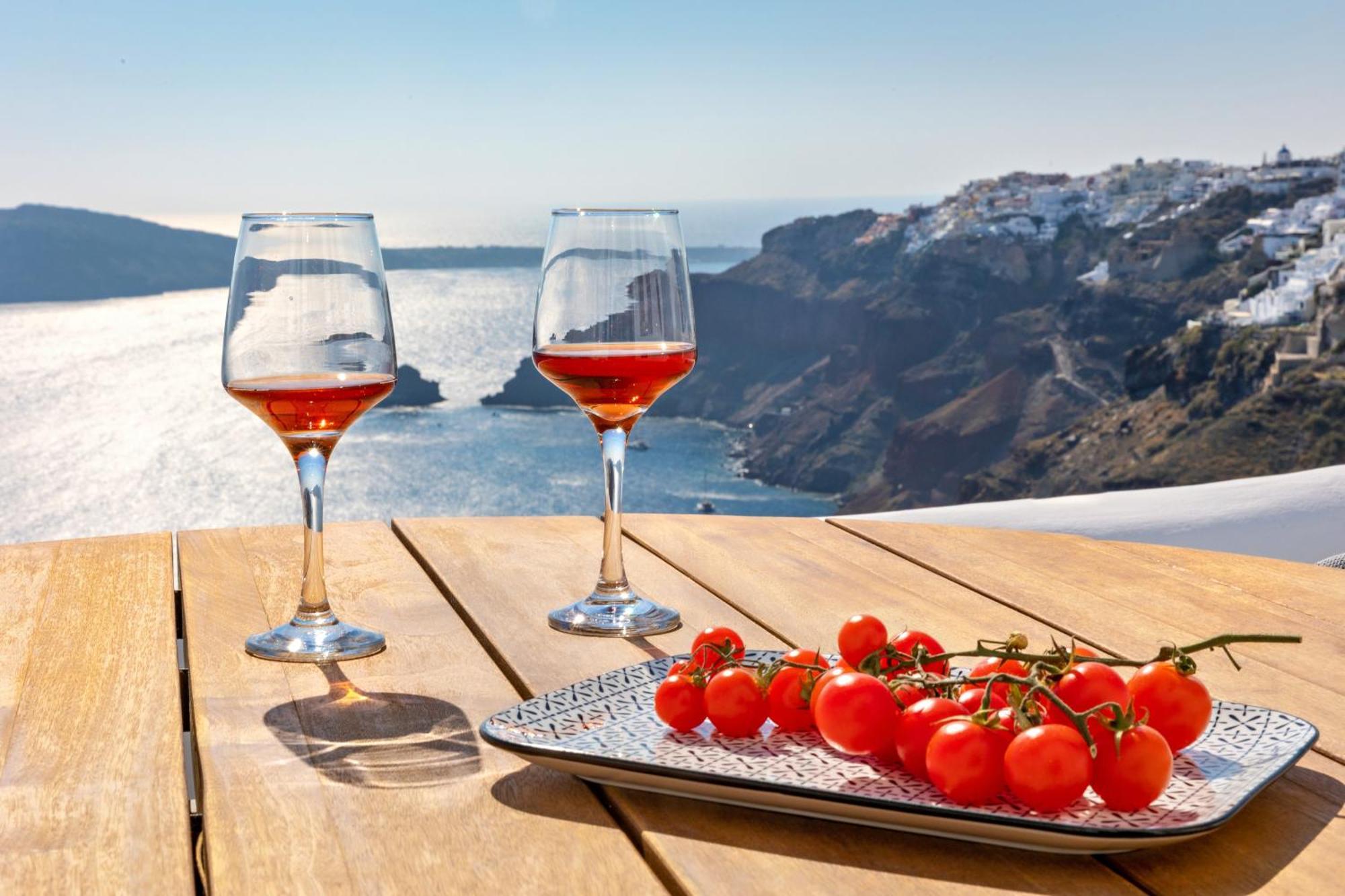 Ikies Santorini 4* Oia (Santorini)