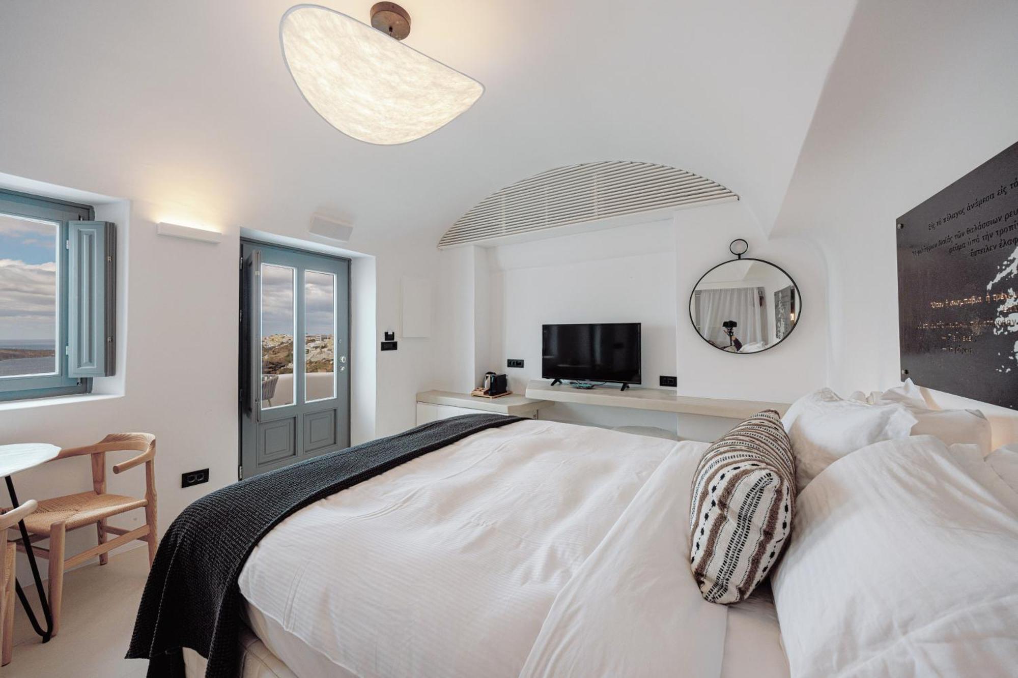 Hotel Ikies Santorini