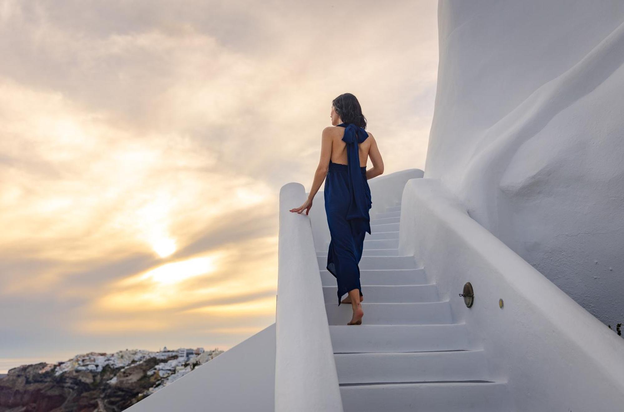 Ikies Santorini 4*