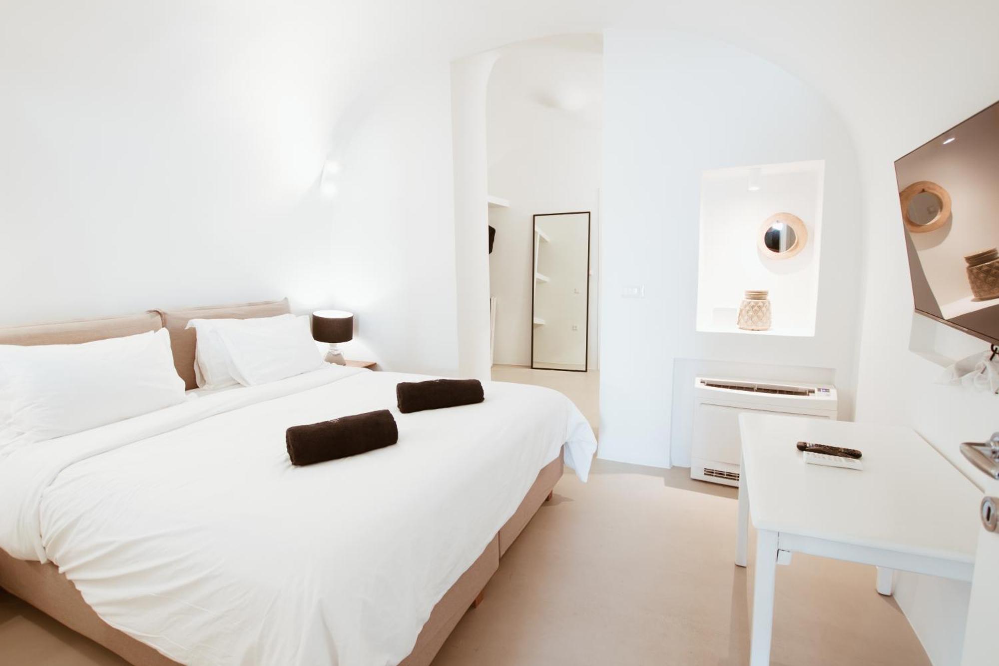 Kaleidoscope Cave 3* Oia (Santorini)