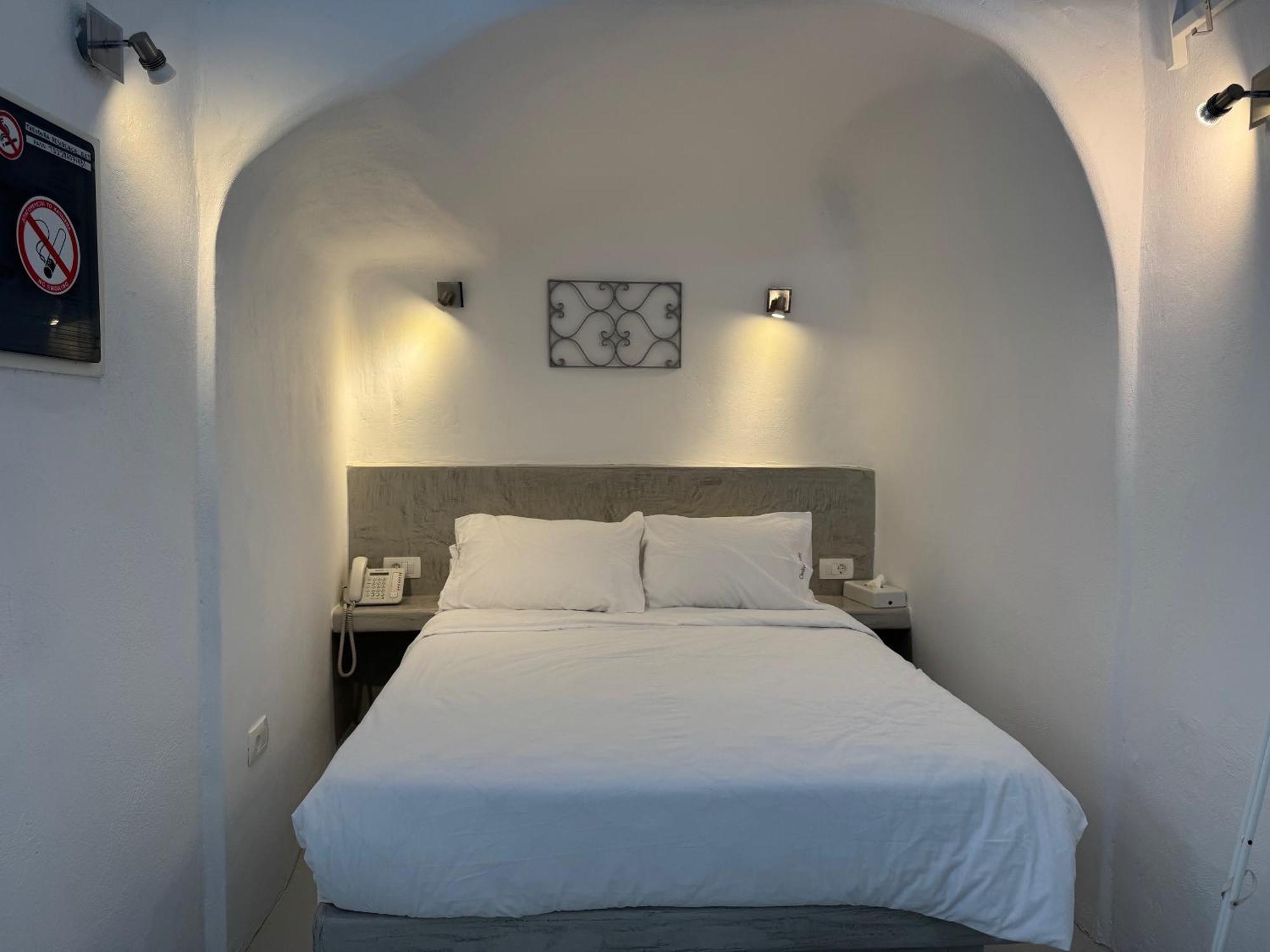 Theodora (adults Only) Apartment Oia (Santorini)