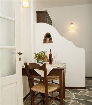 Anemoessa 3* Oia (Santorini)