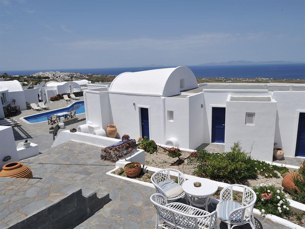 Agnadi View Oia (Santorini)
