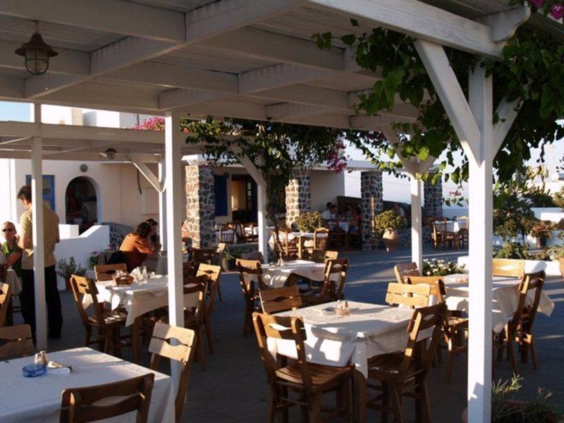 Anemomilos Aparthotel