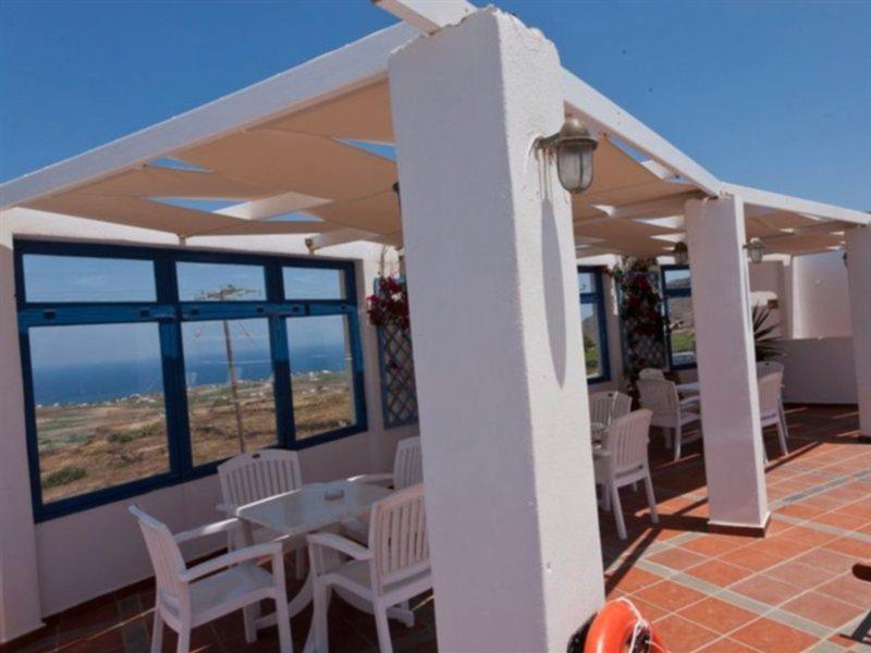 Anemomilos Aparthotel Oia (Santorini)