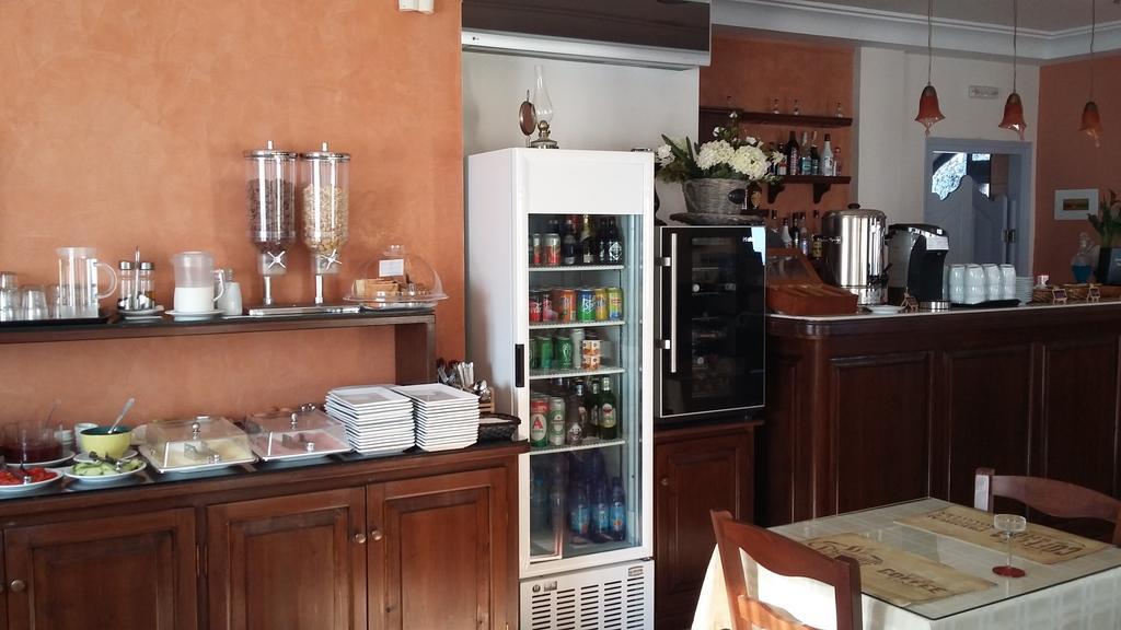 Anemoessa Aparthotel Oia (Santorini)