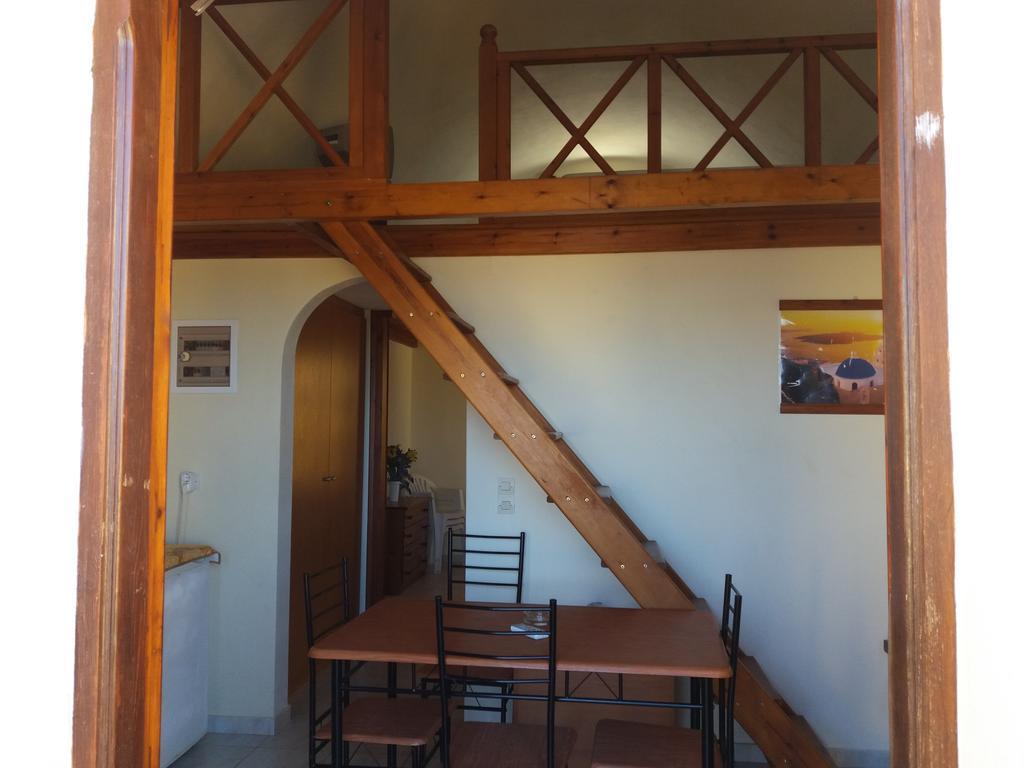 Soulis Aparthotel Oia (Santorini)