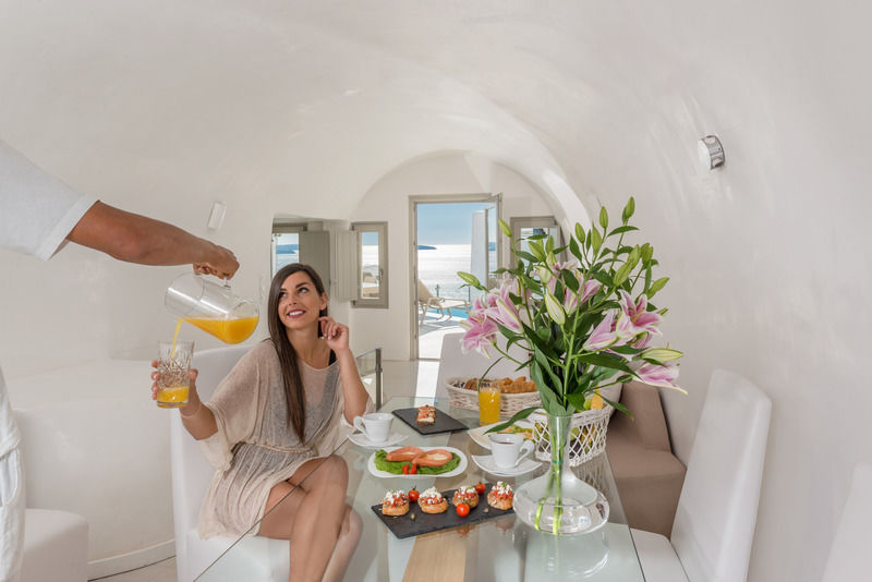 Elite Luxury Hotel Oia (Santorini)
