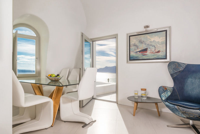 Elite Luxury Hotel Oia (Santorini)