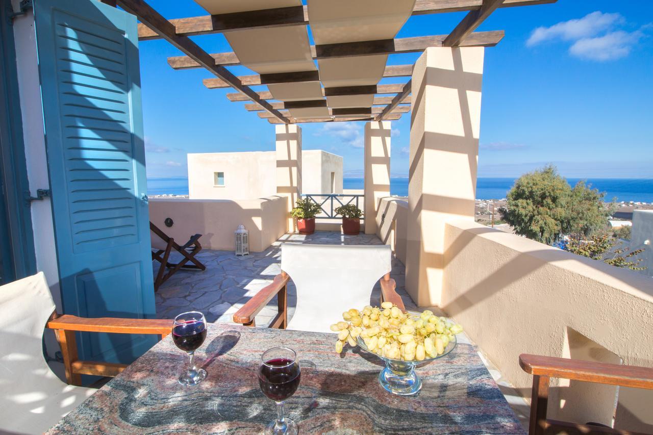 Anemoessa Oia (Santorini)