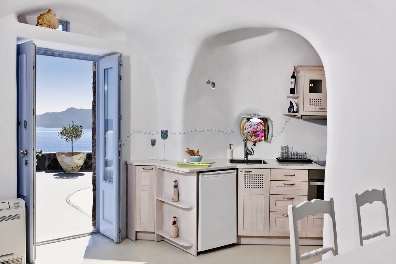 Anemomilos Oia (Santorini)