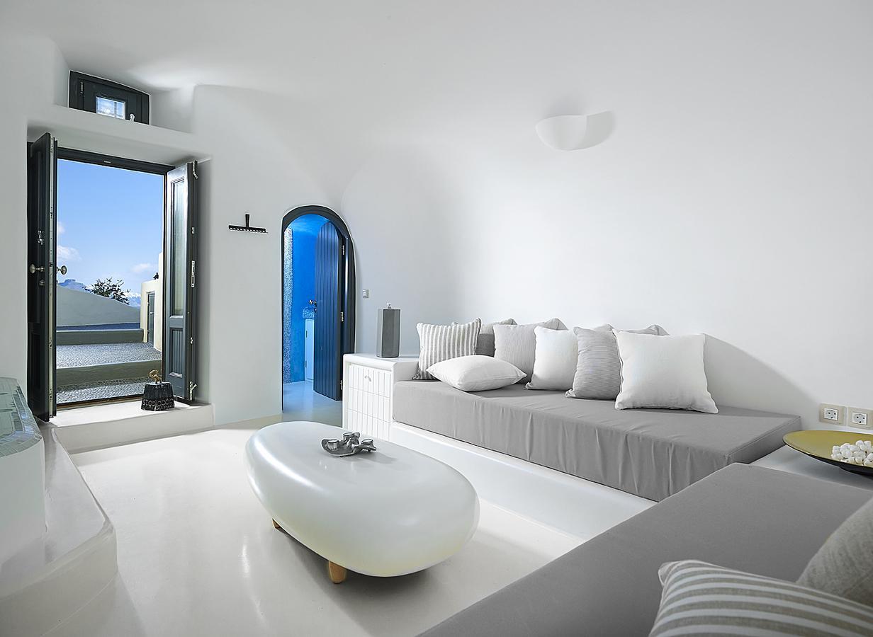 Blue Canaves Boutique Oia (Santorini)