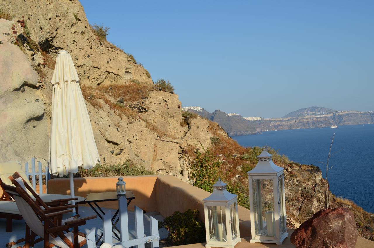 Goddess Lethe Oia (Santorini)