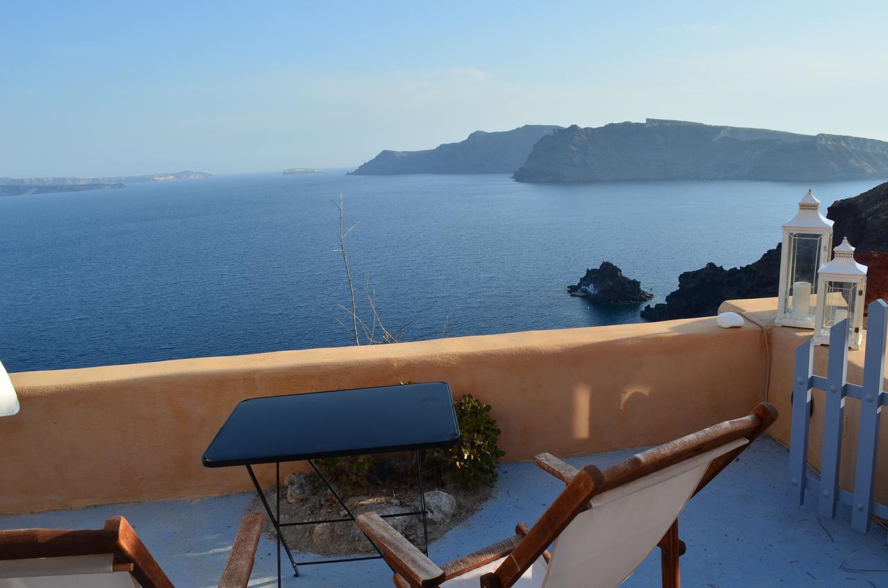 Goddess Lethe Villa Oia (Santorini)