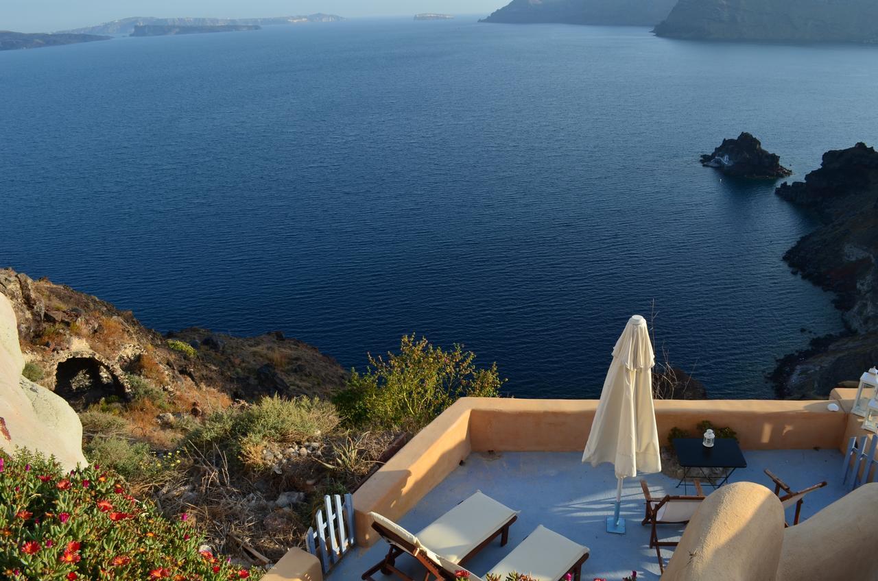 Goddess Lethe Villa Oia (Santorini)