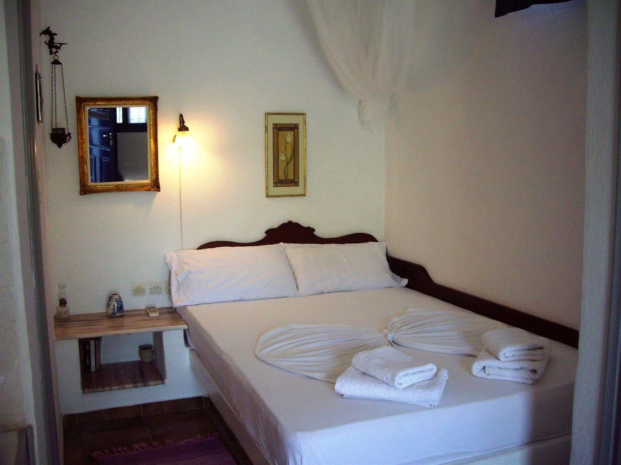 Ecoxenia * Oia (Santorini)