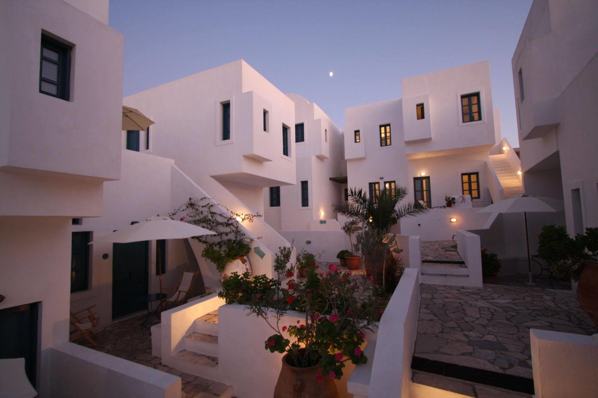 Hotel Oia's Sunset