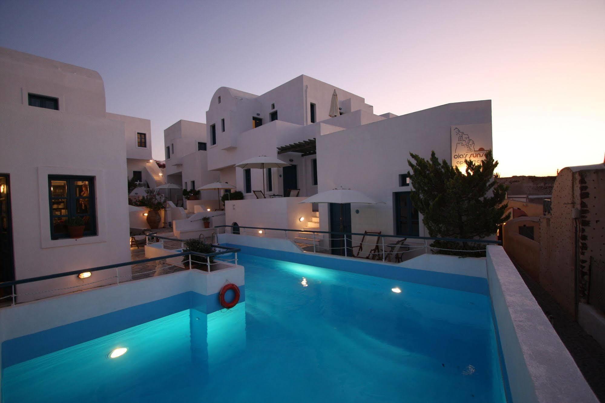 Oia's Sunset Hotel 2*