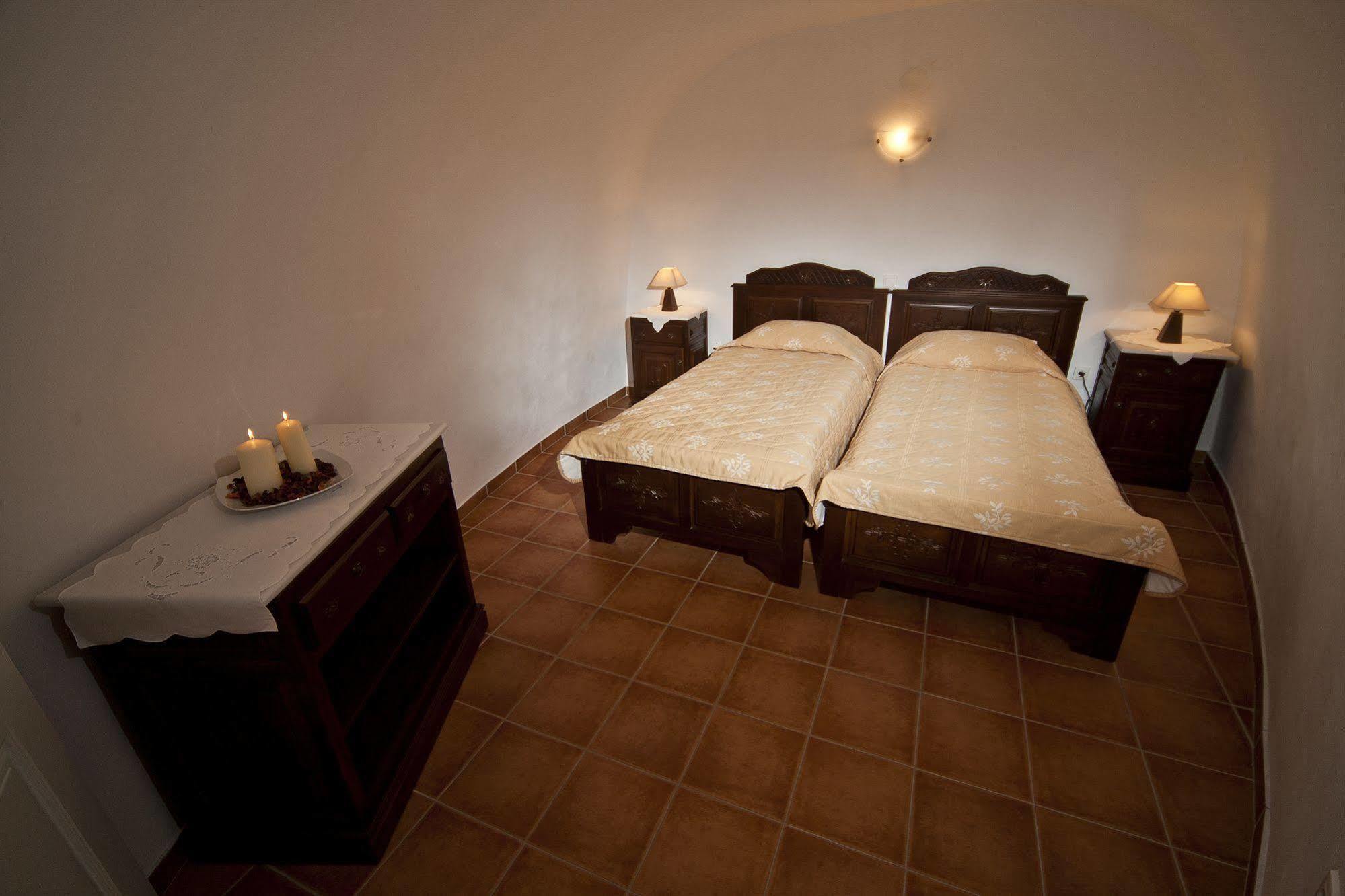 Delfini Aparthotel