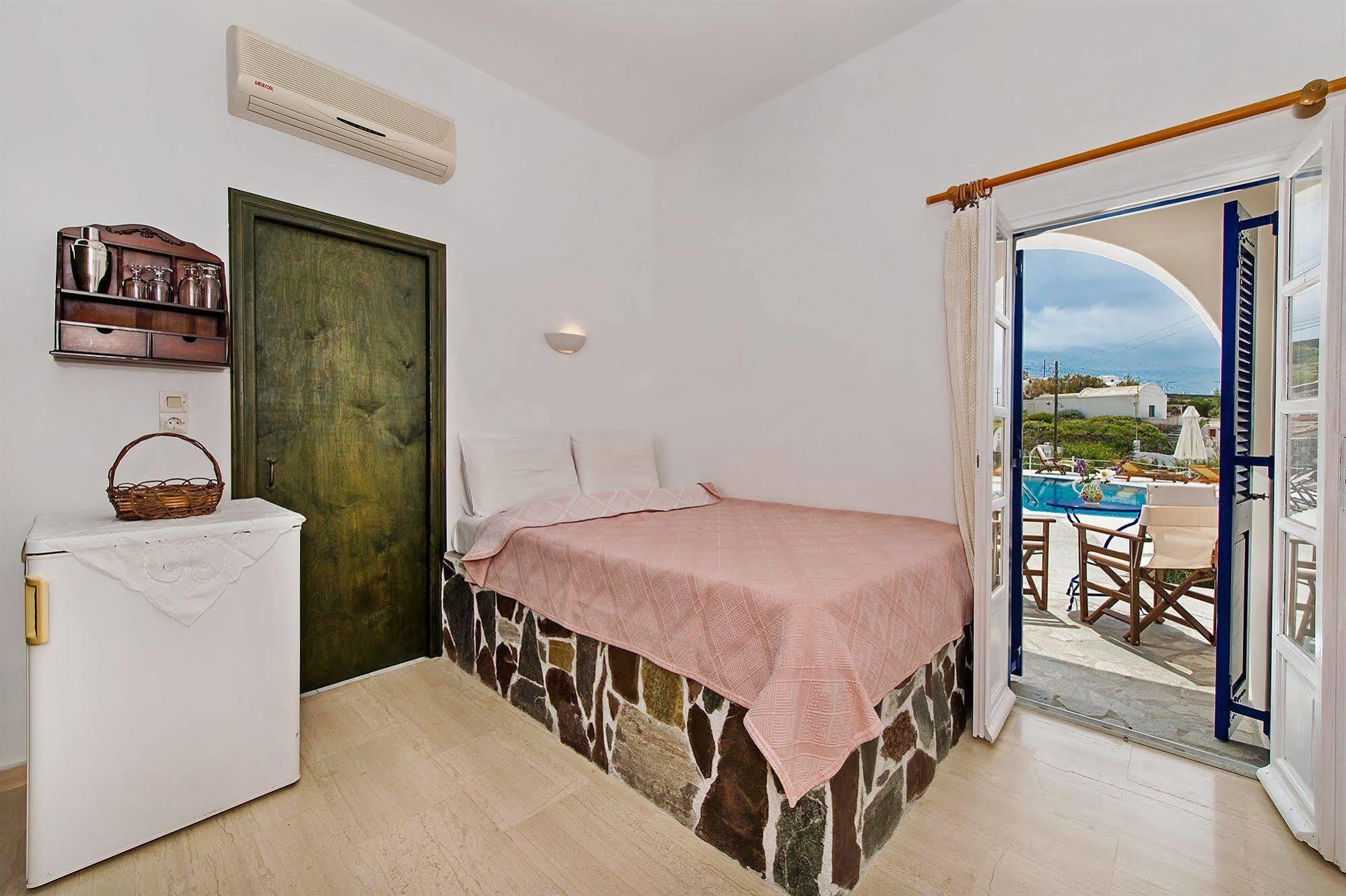 Pezoula Aparthotel