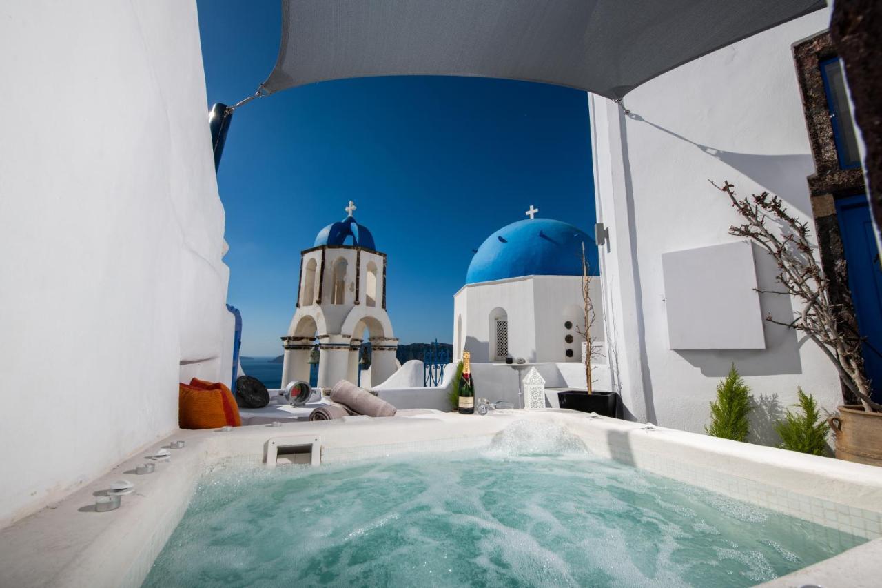 Villa Santo Blue Horizon Blue Domes View