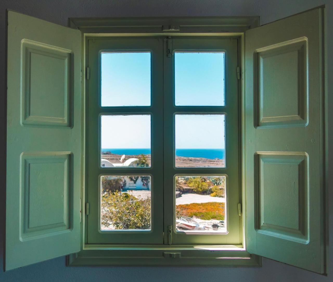 Ecoxenia Aparthotel Oia (Santorini)