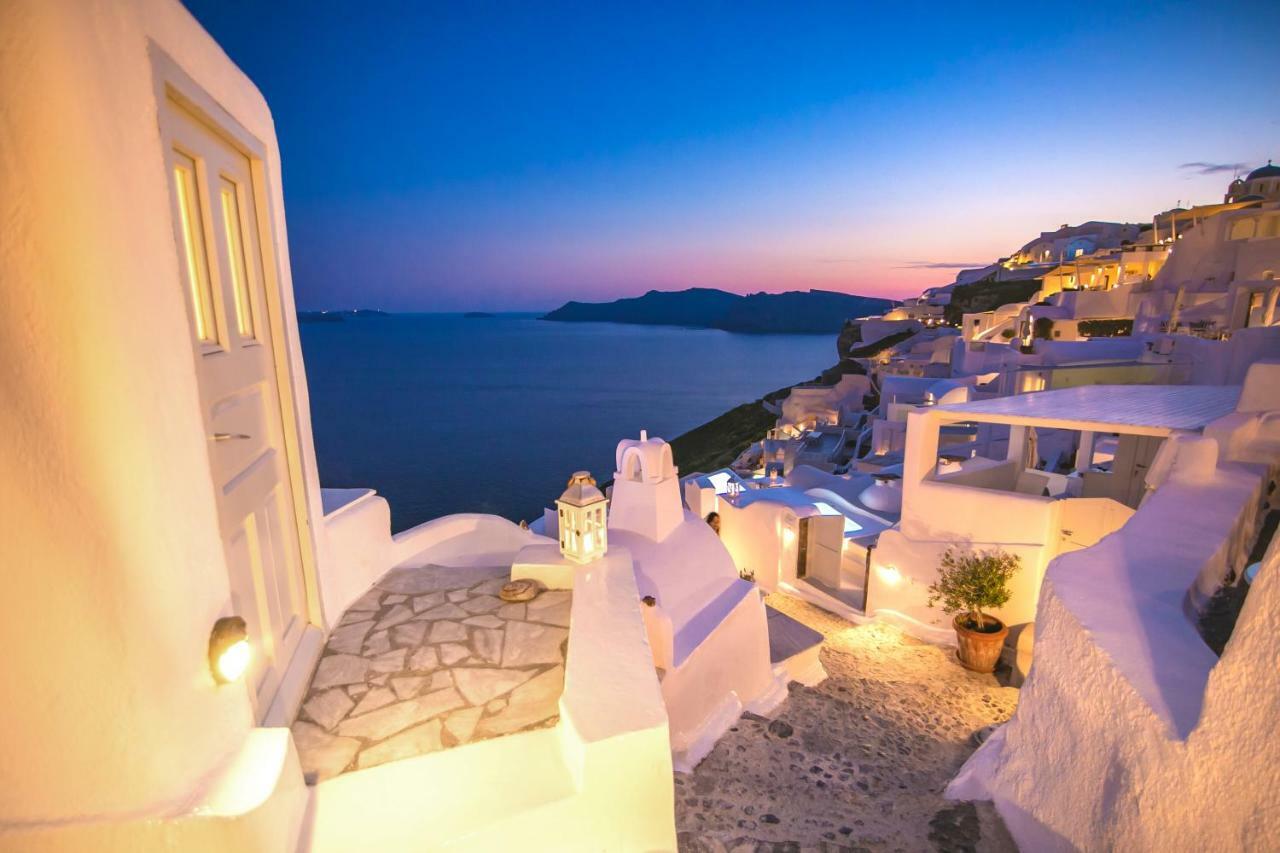 Onar - Onar Collection * Oia (Santorini)