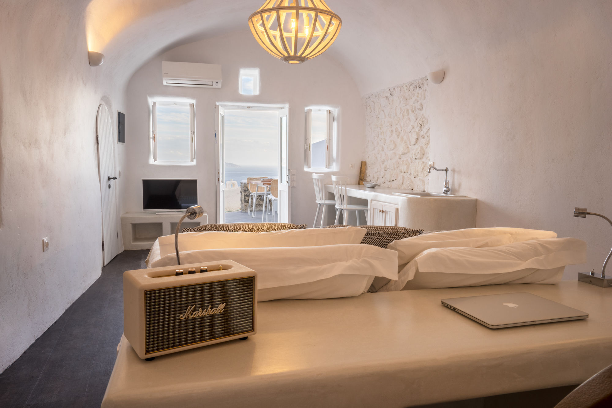 Canvas Villa Oia (Santorini)
