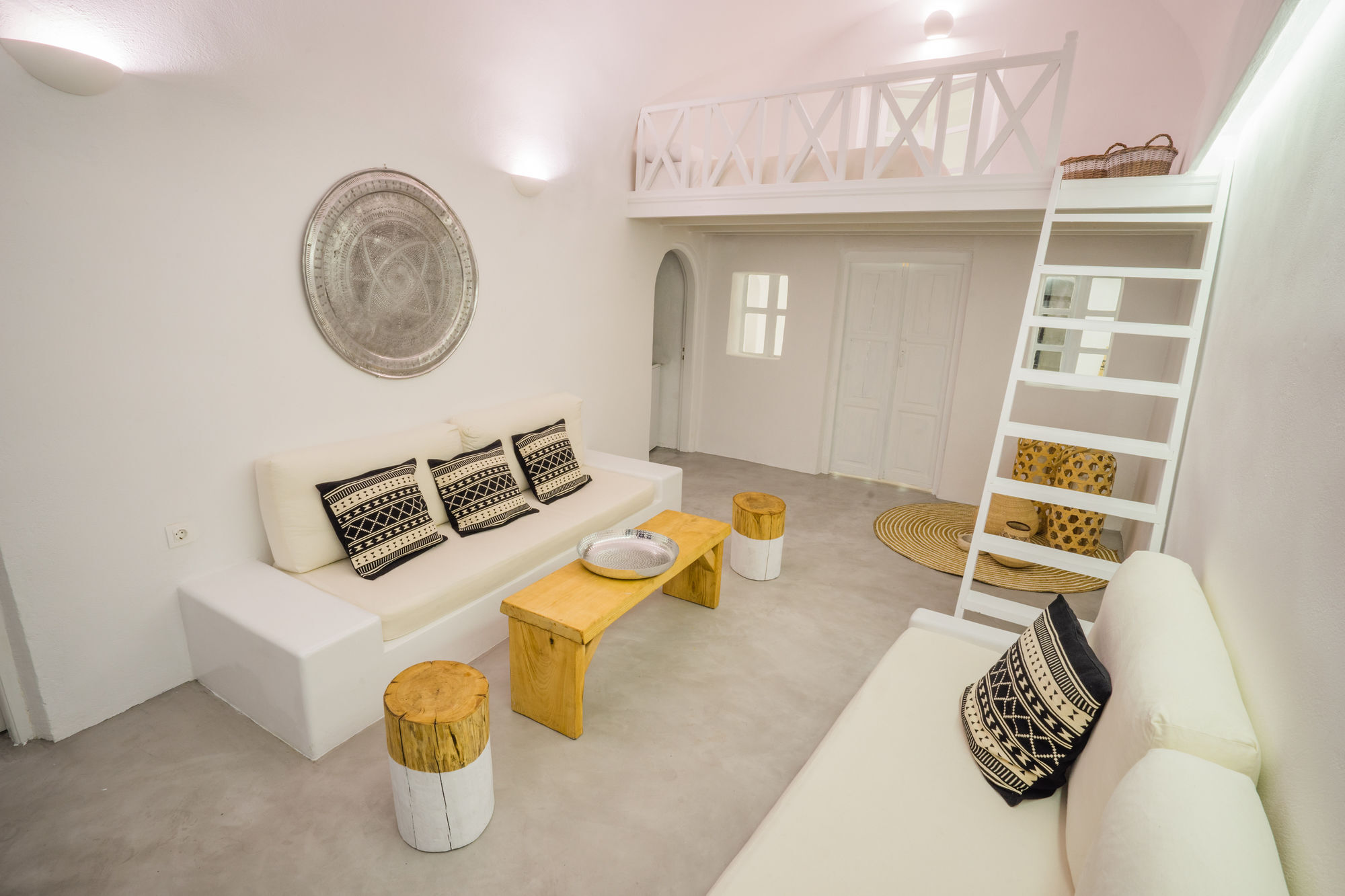 Canvas Villa