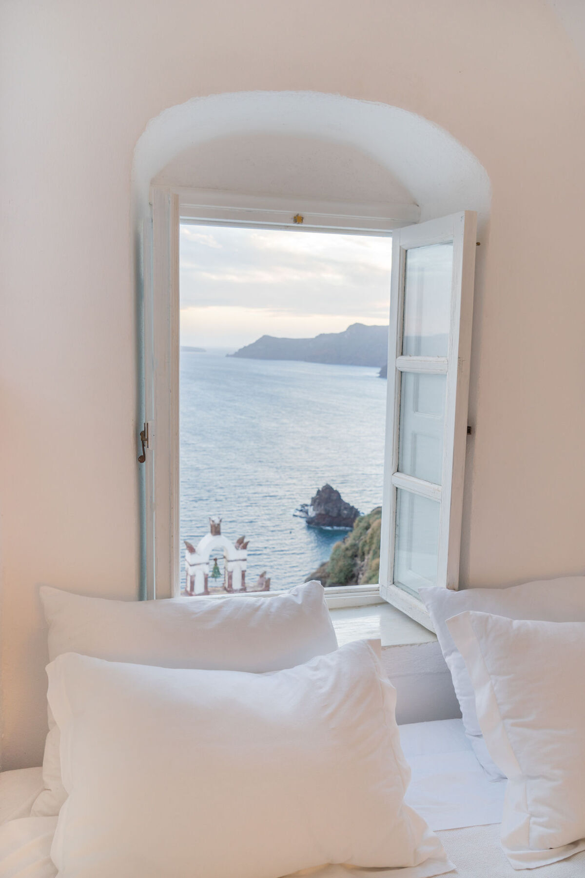 Canvas Villa Oia (Santorini)
