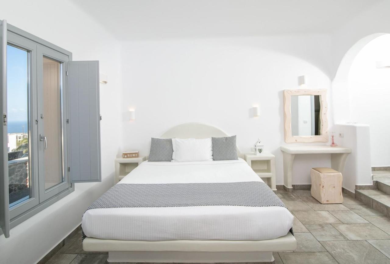 Anemoessa 3* Oia (Santorini)