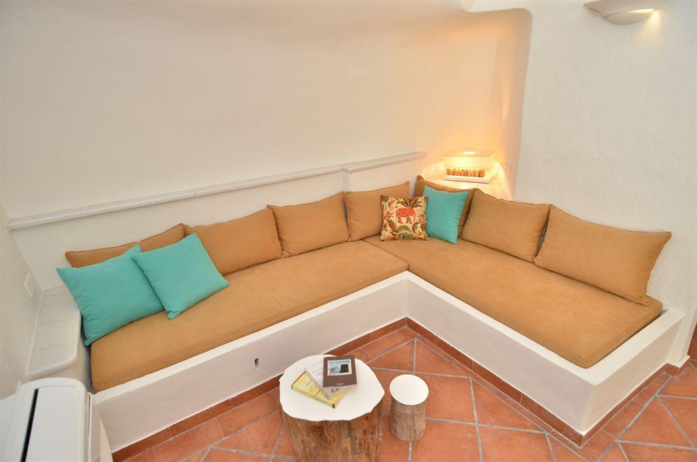 Hostel 16 Oia (Santorini)