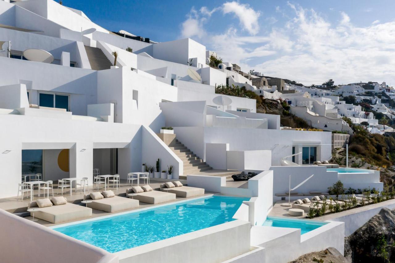 The Saint Hotel Oia (Santorini)